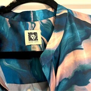 Gently used women’s blouse